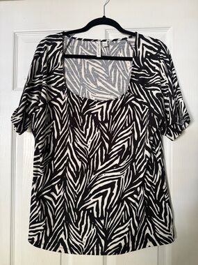 Cato Black & White Zebra-Print Scoop Neck Top